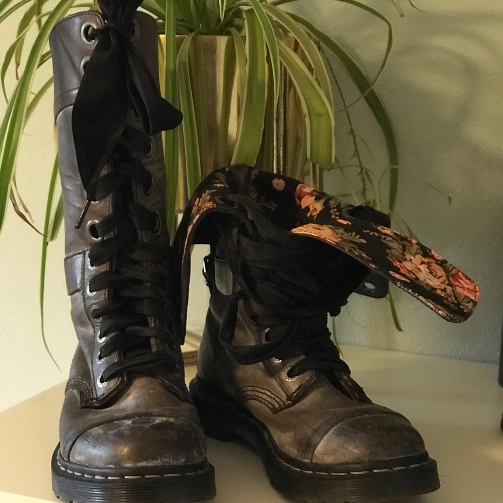 Doc Martens Triumph 1914 Boots